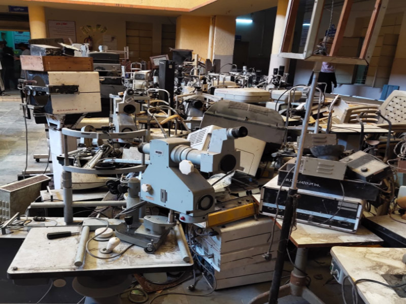 Medical Equipments Dismantling